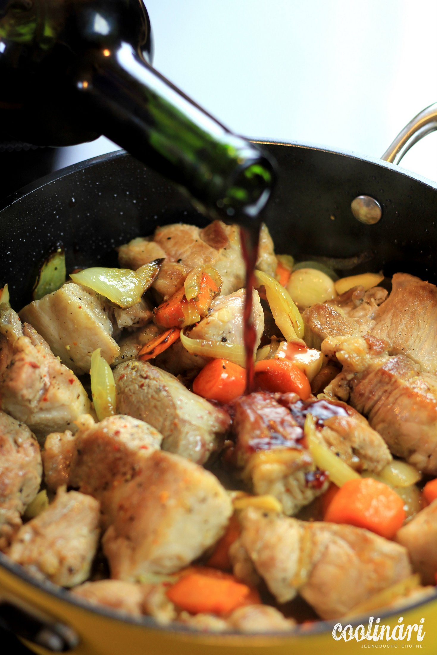 recept, gnocchi a bravčové dusené na víne