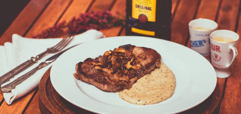 Rib Eye steak a grécke baklažánové pyré