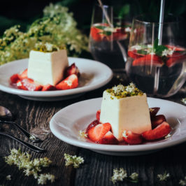 Bazová panna cotta