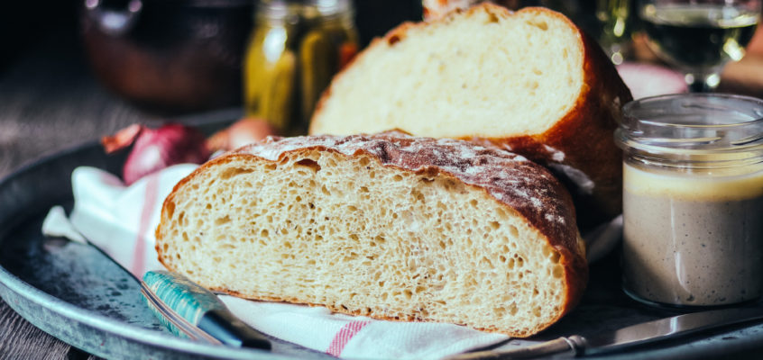 Zemiakový chlieb a jednoduchá kačacia paštéta