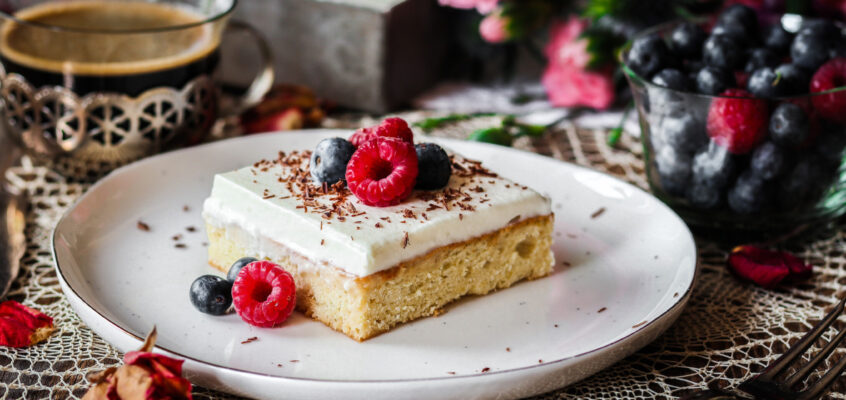 Koláč Tres Leches (trojmliečny koláč)