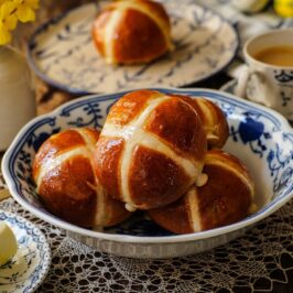 hot cross buns