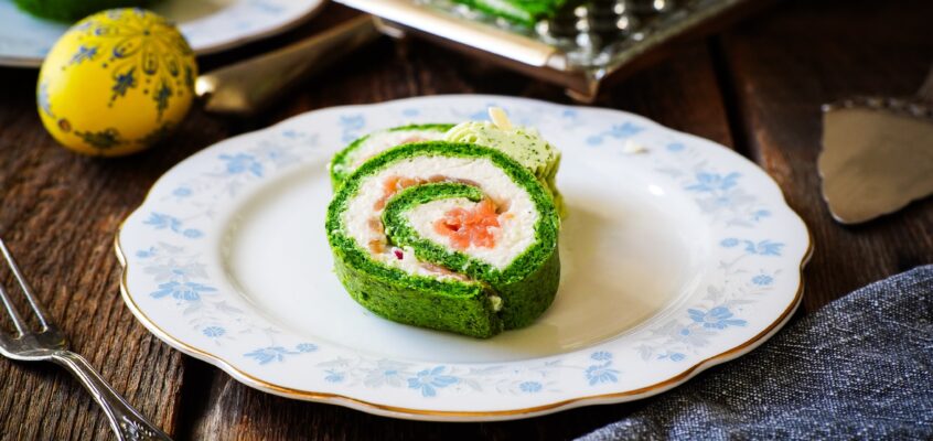 Veľkonočná špenátová roláda s údeným lososom